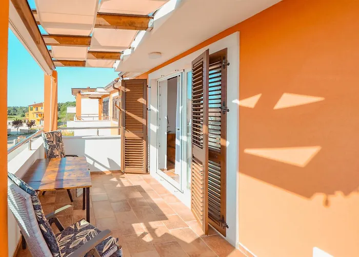 Apartment Dertil Premantura
