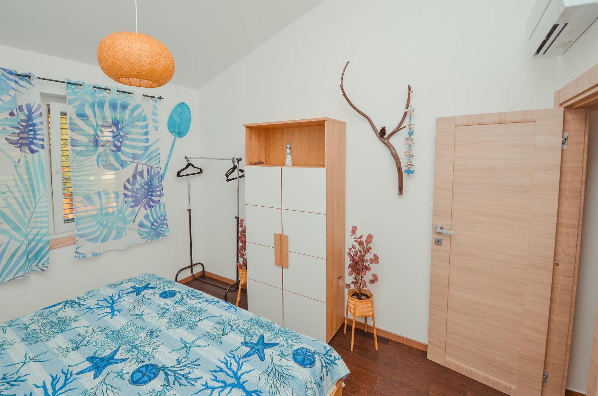 Dertil Apartment